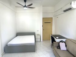 Sims Avenue (D14), Apartment #581429901